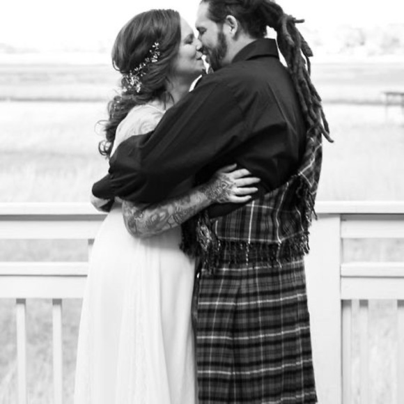 Meet your Posher, Alison - Picture 1 of 1